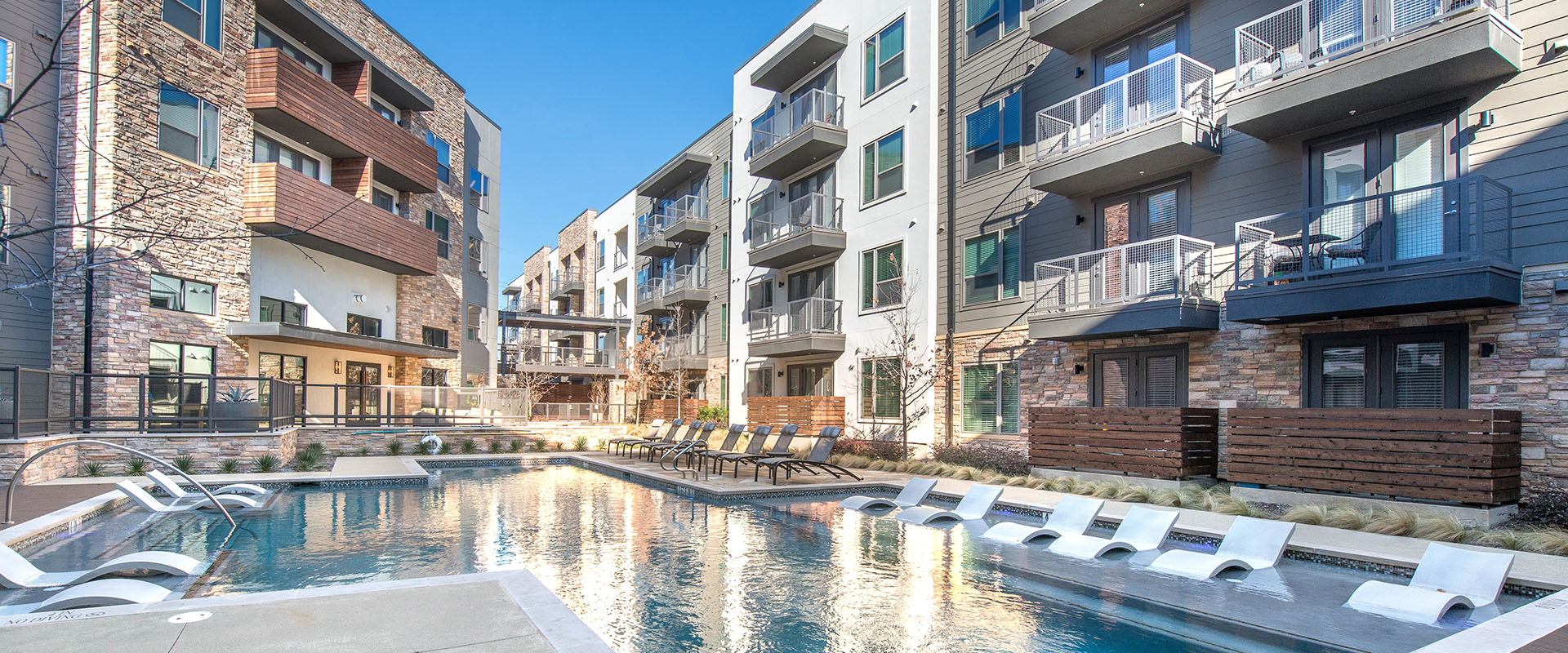 387 Units – Dallas, TX